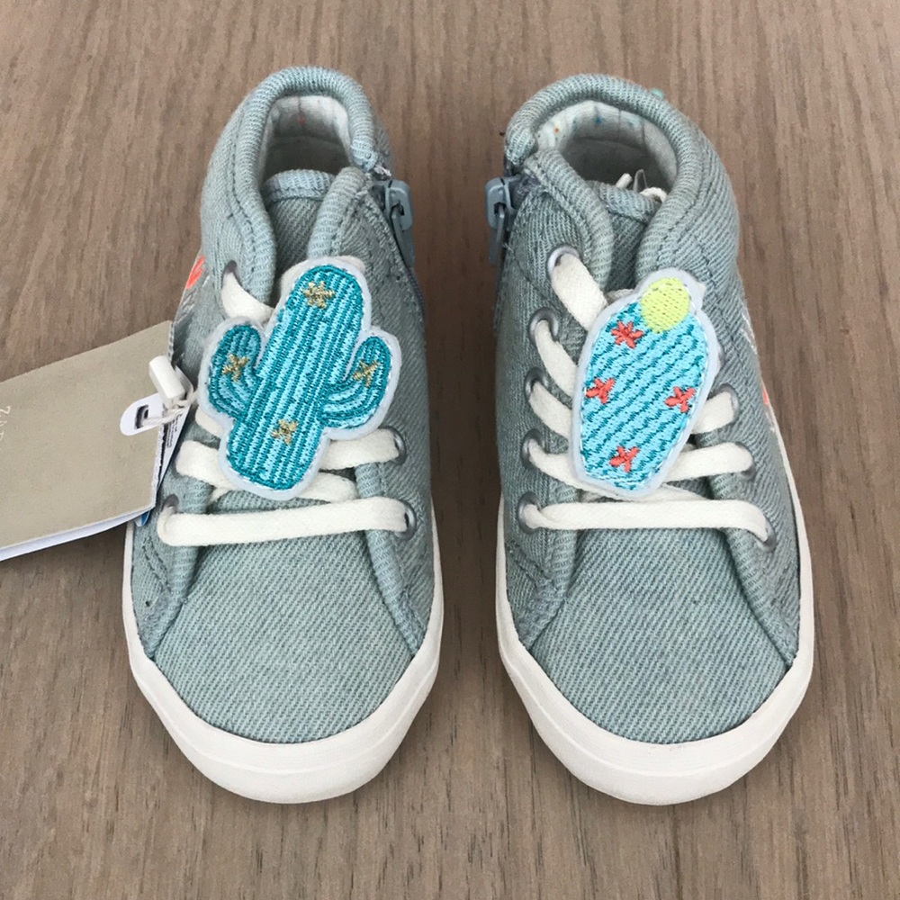 Zara Teal High-Top Sneakers with Cactus Design